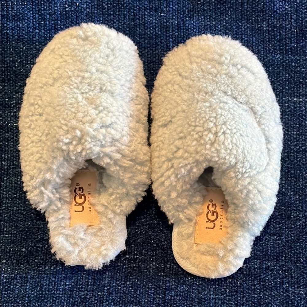 Toddler UGG sheepskin slippers baby blue